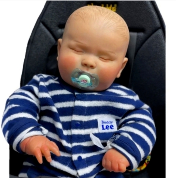 Selling My Baby 😍🍼 - Picture 10 of 16